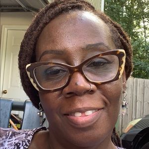 Meet your Posher, Patricia